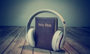 Bíblia Online em áudio e texto